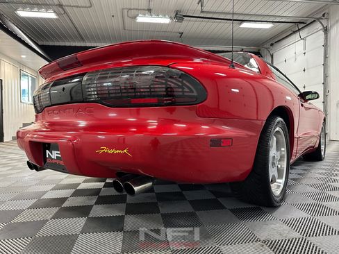 Used 1994 Pontiac Firebird Formula RWD image 19
