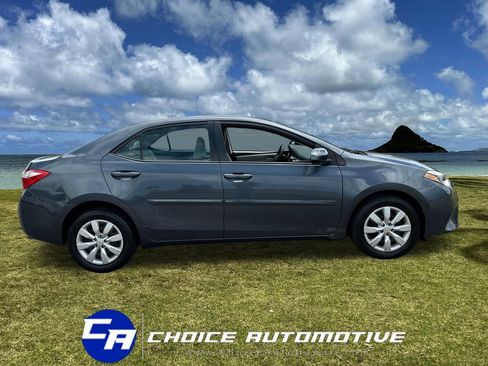 Used 2016 Toyota Corolla LE FWD image 8