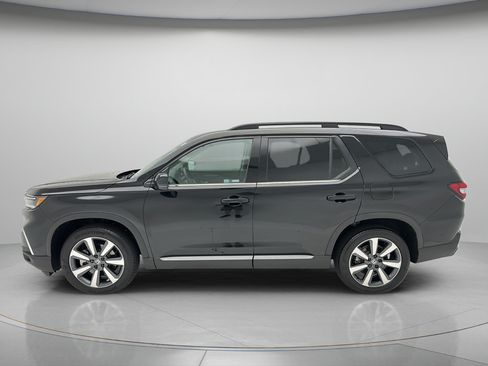 Used 2025 Honda Pilot Elite image 8