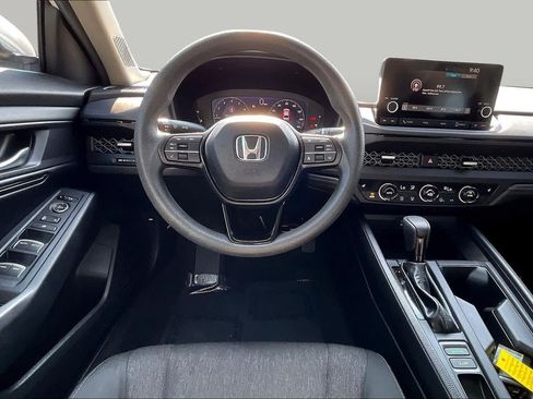 Used 2023 Honda Accord EX image 6