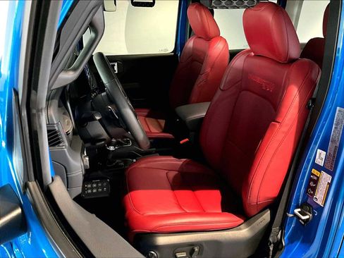 Used 2024 Jeep Wrangler Unlimited Rubicon 392 image 8