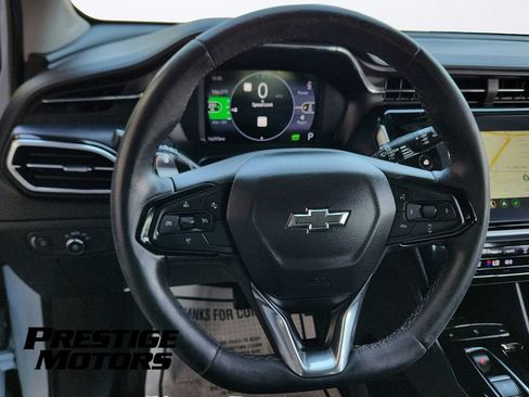 Used 2023 Chevrolet Bolt EUV Premier w/ Sun & Sound Package FWD image 15