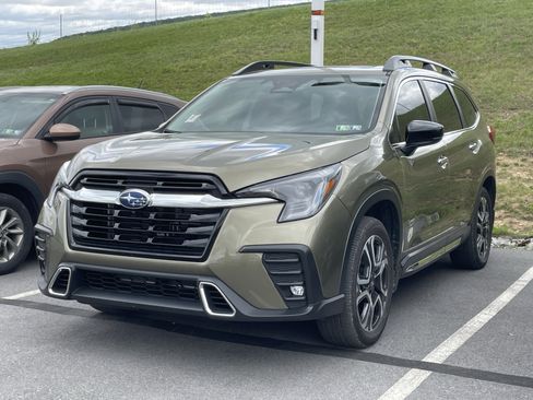 Certified 2024 Subaru Ascent Touring AWD/4WD image 2