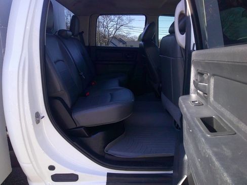 Used 2014 RAM 2500 Tradesman image 17