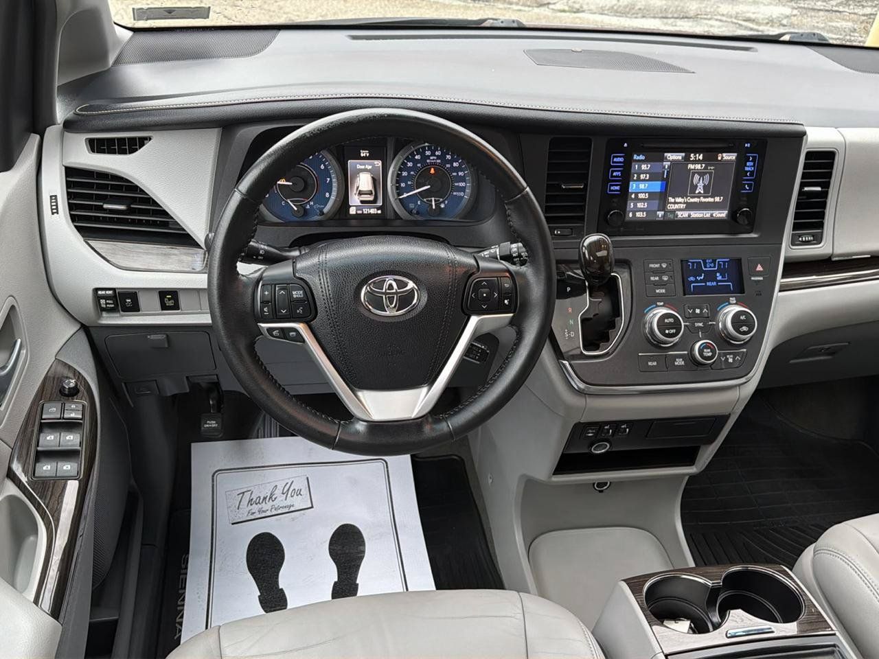 Used 2016 Toyota Sienna XLE AWD/4WD image 13
