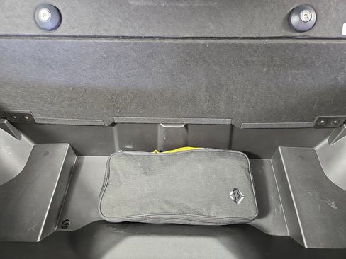 Used 2022 Rivian R1T Launch Edition image 14