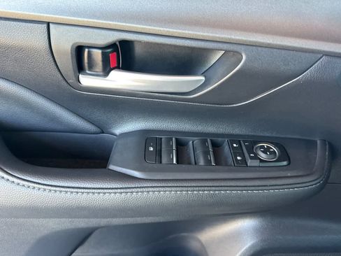 Used 2025 Toyota Grand Highlander FWD image 12