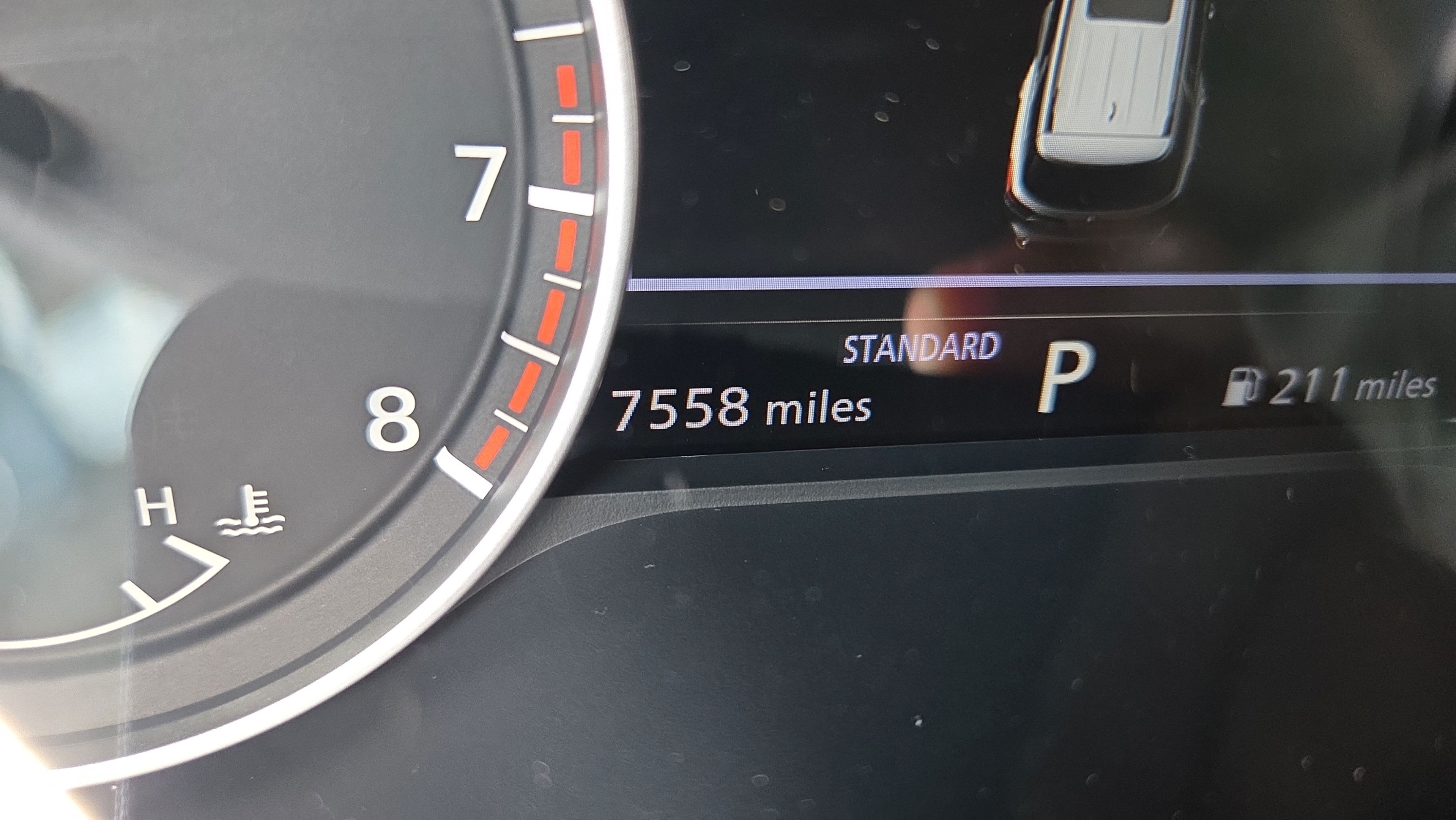 Used 2025 Nissan Pathfinder SL FWD image 31