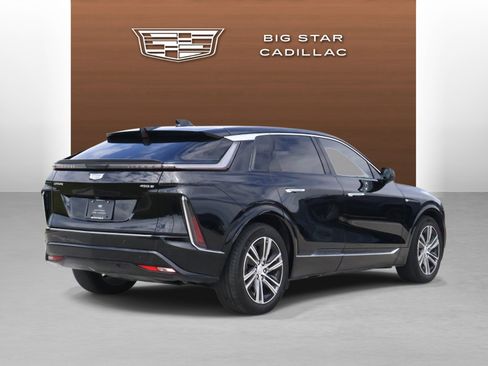 Certified 2024 Cadillac Lyriq Luxury RWD image 5