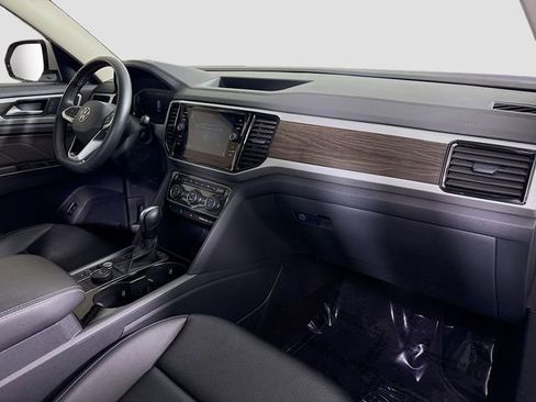 Used 2022 Volkswagen Atlas SE image 30