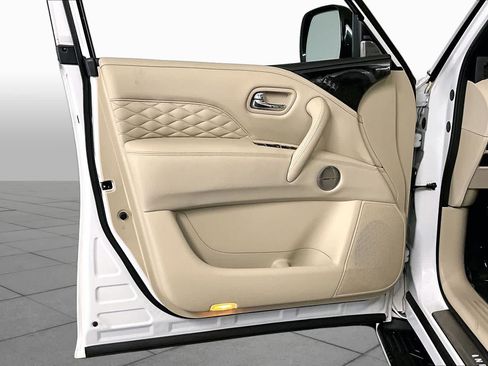 Used 2022 INFINITI QX80 Sensory w/ Cargo Package AWD/4WD image 21