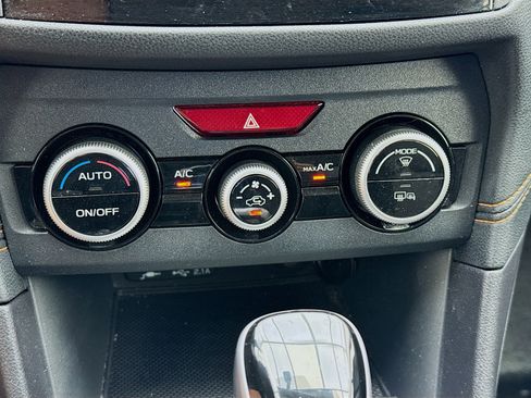 Used 2023 Subaru Crosstrek 2.0i Premium AWD/4WD image 12