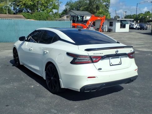 Used 2021 Nissan Maxima SR w/ Sport Mat Group FWD image 3