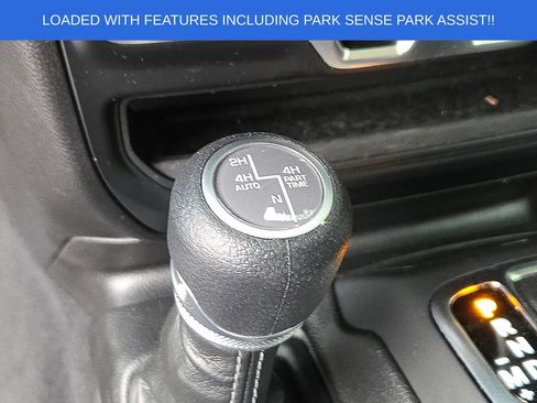 Used 2025 Jeep Wrangler Unlimited Sahara w/ Safety Group AWD/4WD image 22