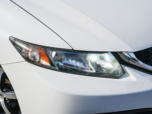 Used 2015 Honda Civic SE image 2