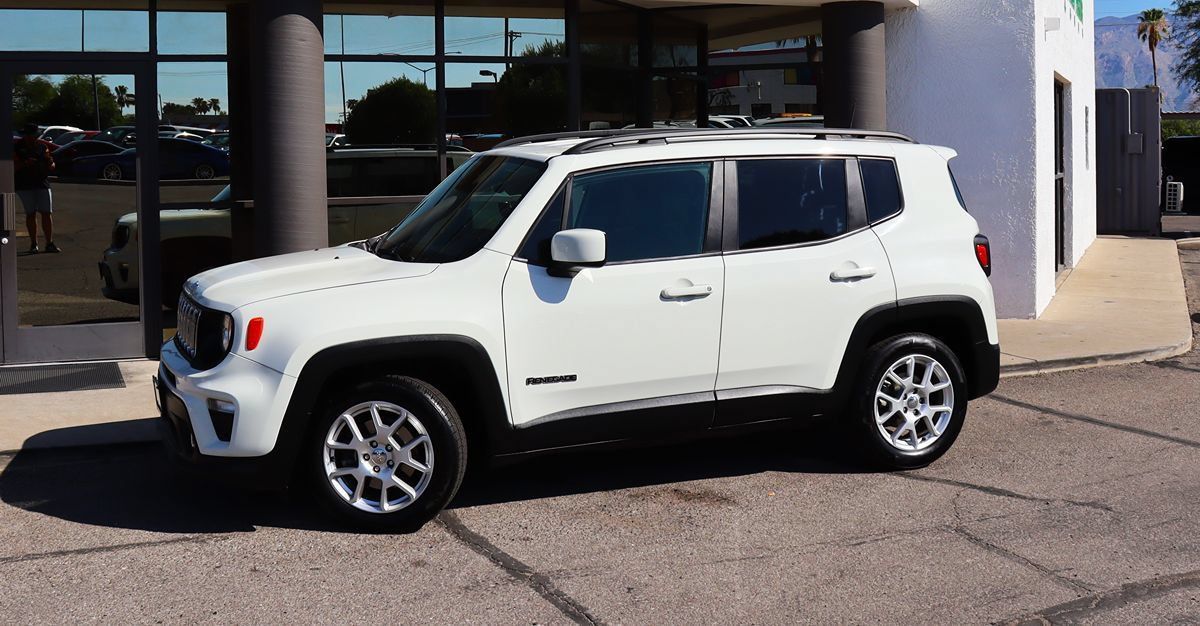 Used 2020 Jeep Renegade Latitude w/ Popular Equipment Group FWD image 4