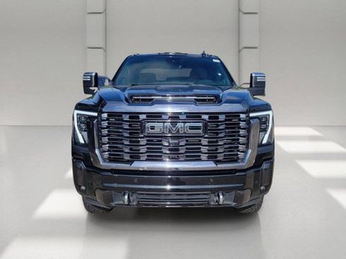 Used 2024 GMC Sierra 2500 Denali Ultimate w/ Max Trailering Package AWD/4WD image 2