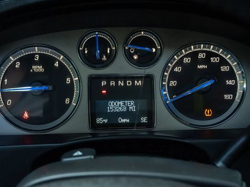 Used 2011 Cadillac Escalade Luxury AWD/4WD image 21
