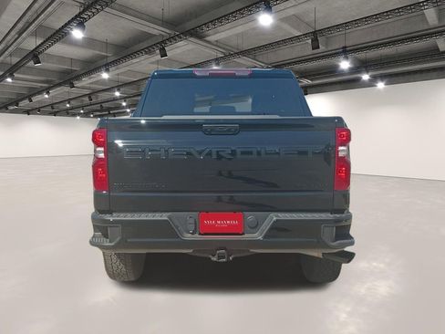 Used 2025 Chevrolet Silverado 1500 Custom w/ Turbomax Blackout Package image 15