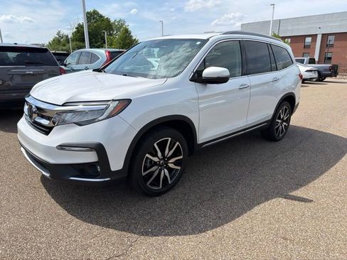 Used 2021 Honda Pilot Touring image 1