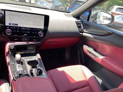 Certified 2025 Lexus NX 350 AWD w/ Accessory Package (2T) image 17