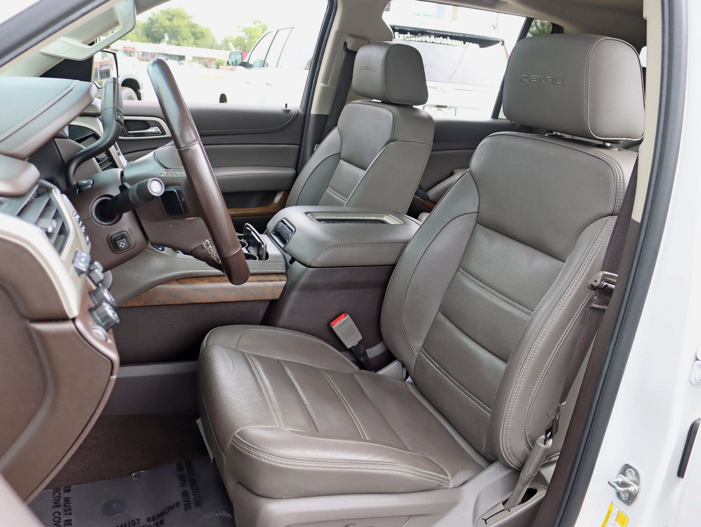 Used 2019 GMC Yukon XL Denali w/ Denali Ultimate Package AWD/4WD image 29