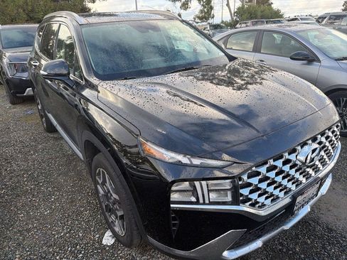Used 2023 Hyundai Santa Fe SEL Premium image 2