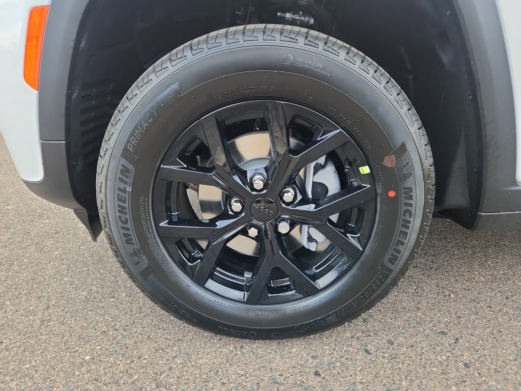 New 2026 Jeep Grand Cherokee Altitude AWD/4WD image 10