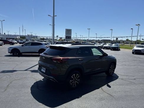 Used 2022 Chevrolet TrailBlazer ACTIV w/ Convenience Package AWD/4WD image 5