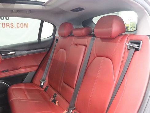 Used 2020 Alfa Romeo Stelvio Sport w/ Quick Order Package 22J Sport AWD/4WD image 16