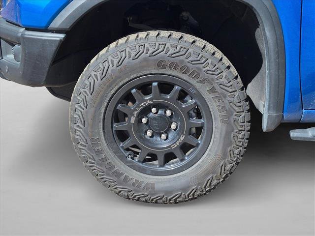 Used 2024 GMC Sierra 1500 AT4X w/ AT4X AEV Edition AWD/4WD image 9
