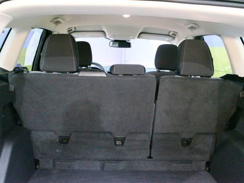Used 2019 Ford Escape SE w/ Ford Safe & Smart Package FWD image 15