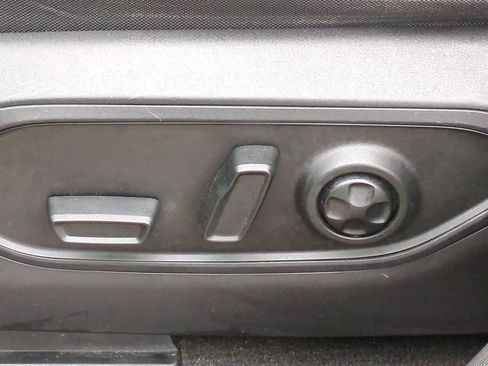 Used 2021 Jeep Grand Cherokee L Laredo image 15