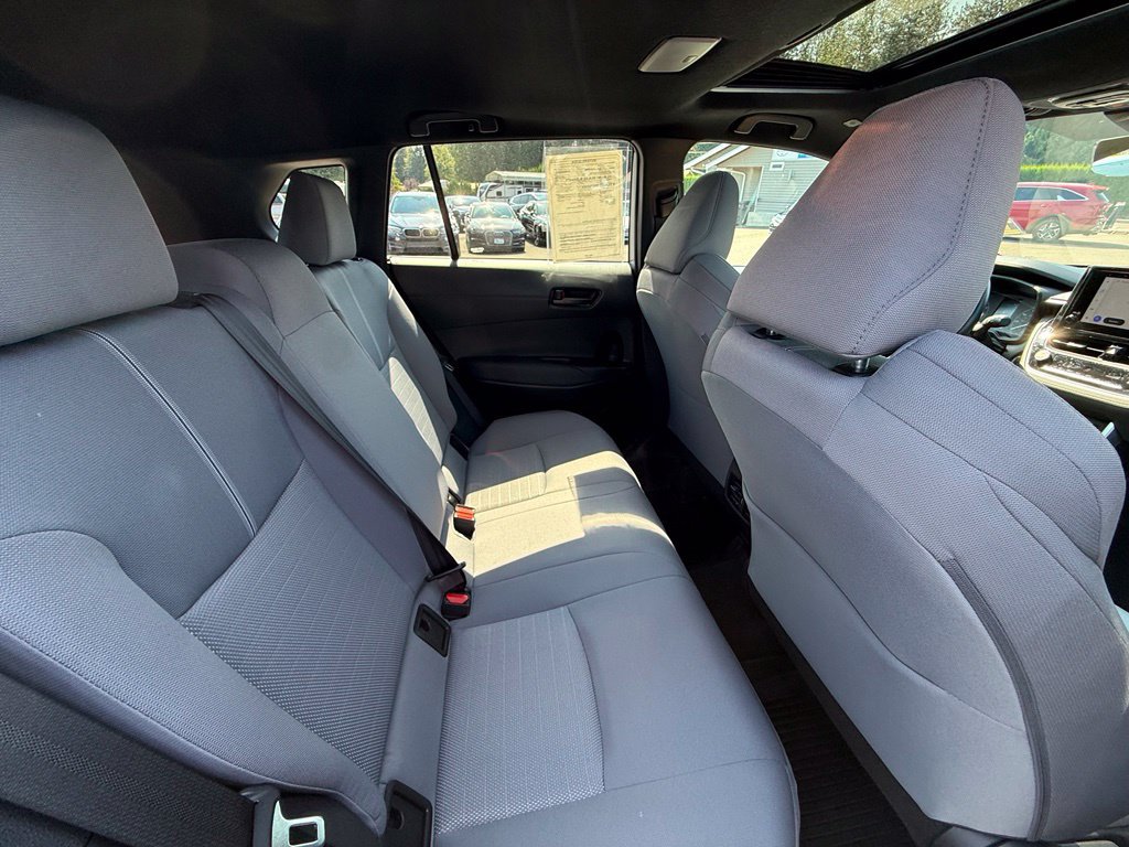 Used 2023 Toyota Corolla Cross AWD Hybrid w/ Moonroof Package image 13