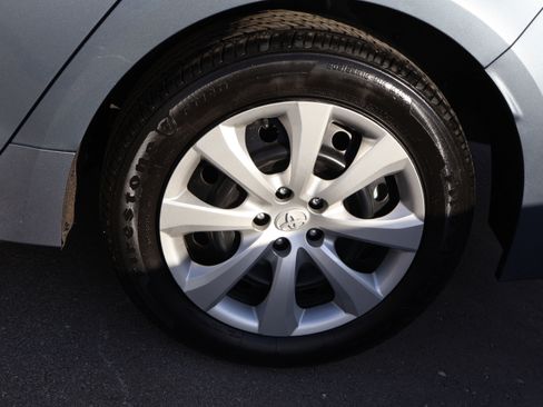 Used 2024 Toyota Corolla LE image 35