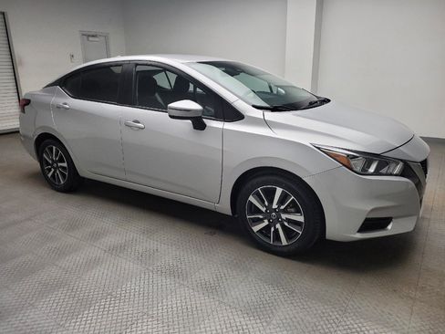 Used 2021 Nissan Versa SV image 11