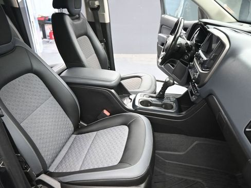 Used 2019 Chevrolet Colorado Z71 AWD/4WD image 20