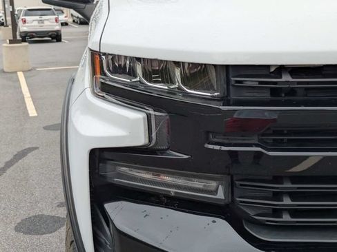 Used 2020 Chevrolet Silverado 1500 LT Trail Boss AWD/4WD image 10