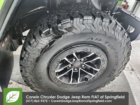 Certified 2025 Jeep Wrangler Unlimited Rubicon image 34