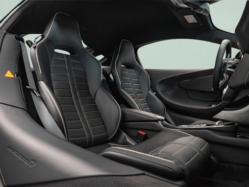 Used 2025 McLaren GTS RWD image 15