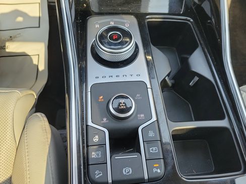 Used 2023 Kia Sorento SX Prestige AWD/4WD image 25