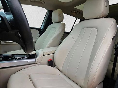 Certified 2023 Mercedes-Benz GLB 250 image 16