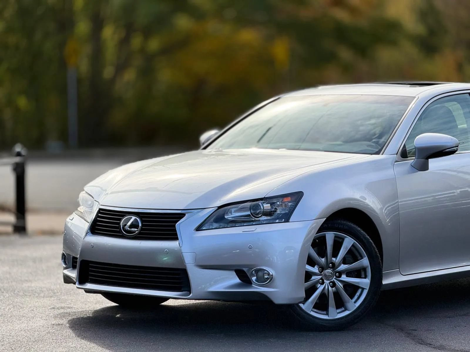 Used 2013 Lexus GS 350 AWD w/ Premium Pkg image 2