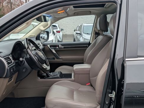 Used 2023 Lexus GX 460 Premium image 17