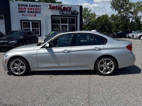 Used 2018 BMW 330i xDrive Sedan w/ M Sport Package AWD/4WD image 1