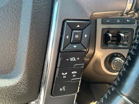Used 2017 Ford Expedition Platinum AWD/4WD image 21