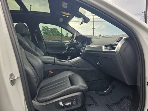 Used 2022 BMW X6 xDrive40i AWD/4WD image 10