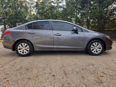 Used 2012 Honda Civic LX image 2