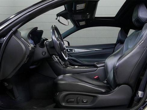 Used 2019 INFINITI Q60 3.0t Luxe w/ Essential Package image 20