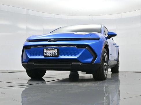 Used 2025 Chevrolet Equinox EV LT image 40